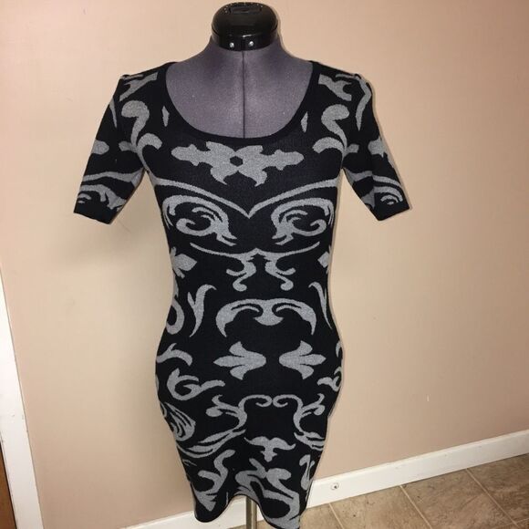 Pink Rose stretch dress size PS - Picture 1 of 5